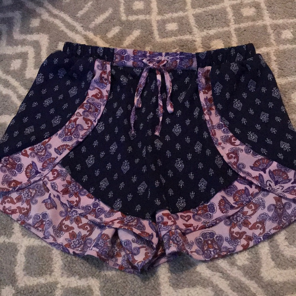 Patterned shorts